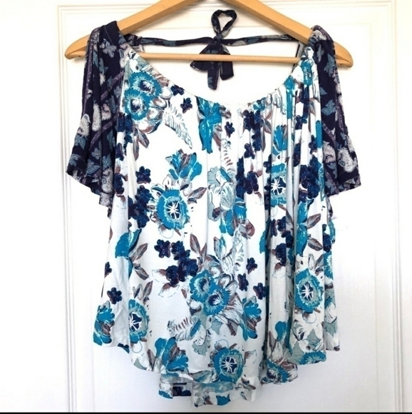 Free People Blue Floral Boho Baja Babe Open Tie Back Cold Shoulder Flowy Top XS - Picture 7 of 9